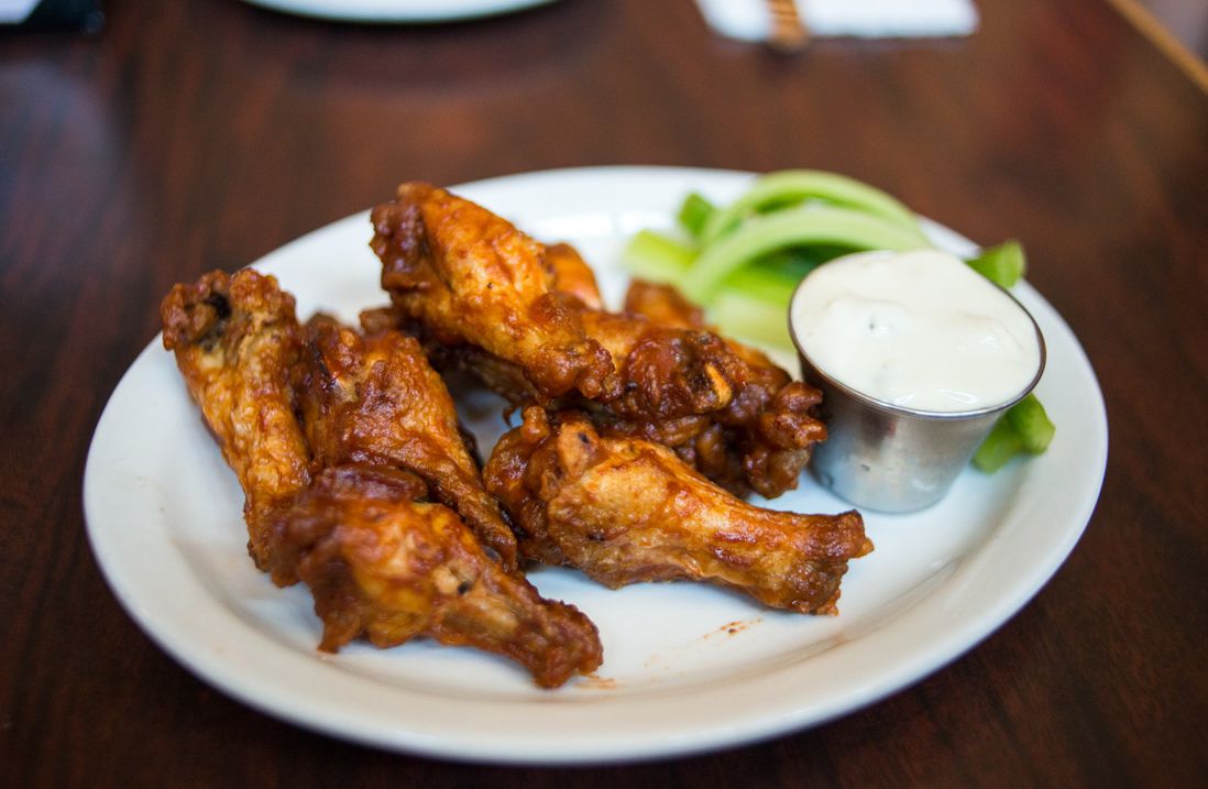 Chicken Wings from Pipin's Pub<br>